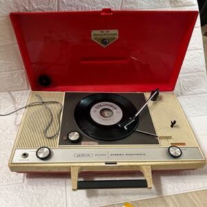 △4-7△VICTOR 昭和レトロ アンティーク パーフェクトステレオ　レコードプレーヤー 動作品　SPE-8200