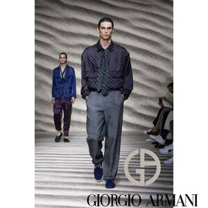 キレキレの総柄のエレガント ジョルジオアルマーニGIORGIO ARMANI ナイロンブルゾン48 Mサイズ ショート丈デザインボンバーブルゾン