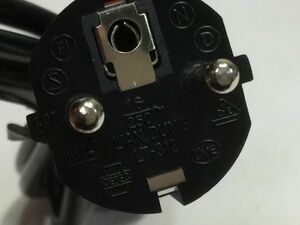 電源ケーブル LIAN DUNG LT-312　ストレート　　 ヨーロッパなど　海外用　未使用　1.8ｍ　10A 250V　BO355A 1-4