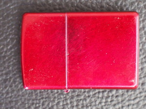 中古 ジッポー ZIPPO 2013年式 サテン仕上げ 赤色 レッド 無地 刻印 ケース: 13 B インサイドユニット: 13 B 管理No.14960