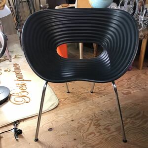 vitra ヴィトラ Tom Vac トムバック スタッキングチェア ブラック Ron Arad①