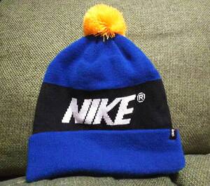 希少！ステューシーSTUSSYナイキNIKEコラボBEANIEニット帽ニットキャップ帽子CAP青ブルー黒ネイビー白オレンジ紺ネイビー限定knitビーニー