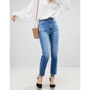 定価18000円程 　ロラス レディース デニム　ASOS　Dusters Mom Jean Lily blue /　サイズ Ｗ23 