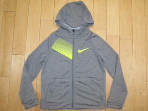 ☆ナイキ☆NIKE☆KIDS☆パーカー☆Mサイズ☆（145）