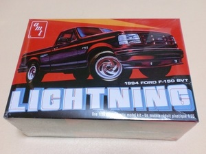 AMT 1/25 フォード F-150 ライトニング 1994 ピックアップ トラック 　Ford F150 SVT Lightning Pickup Truck amt 1110