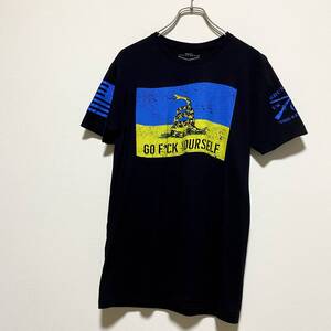 アメリカ古着　ヘビ　蛇　爬虫類　半袖　Ｔシャツ　プリント　Sサイズ　コットン　ブラック　【P247】