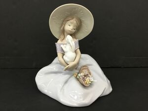 ●営FU086-80 LLADRO リヤドロ 2001年 会員限定品 No.6741 バニーキッス 陶磁器人形 フィギュリン スペイン製 /u