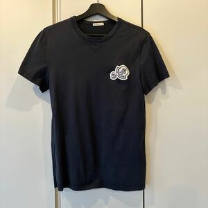 ★【送料無料】MONCLER （モンクレール）ロゴワッペンTシャツ　MAGLIA T-SHIRT Sサイズ　ネイビー