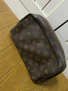 LOUIS VUITTON ルイヴィトン LV モノグラム 　 ポーチ PVC ブラウン 中古品ジャンク品　訳あり★②