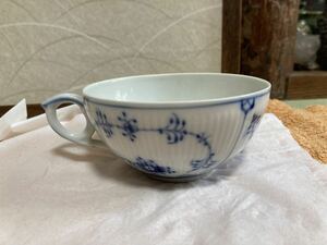 アンティーク？骨董品？ROYAL COPENHAGEH？ロイヤルコペンハーゲン？マグカップ ？ティーカップ？コーヒーカップ？汚れありです。