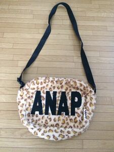 ☆アナップ ANAP バック☆かわいい ガール ジュニア 女の子☆数回使用のみ美品☆ポシェット