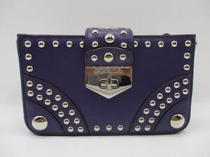 【美品】プラダ　PRADA スタッズミニポーチ　1N1843