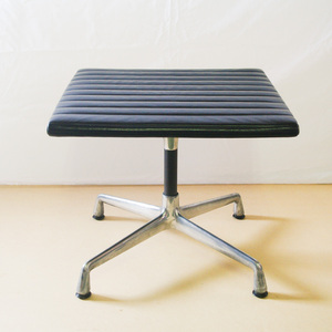 美品　EAMES　ハーマンミラー herman Miller アルミナムグループ オットマン　EA323　本革　ブラックレザー