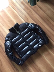 美品国内正規品MONCLER モンクレール・BRUEL ブリュエル・内蔵型フード付ダウン ジャケット・サイズ2・ブラック・送料980円～