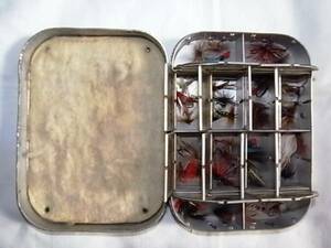 ! ! !　Rare Vintage Wheatley Fly Box Over 80 Years Ago For Collectors　! * !