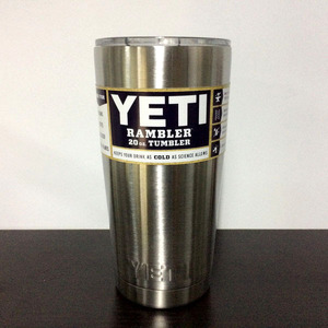 YETI イエティ 20オンス 銀 20oz ランブラー タンブラー 保温 保冷 アウトドア 水筒 ボトル シルバー