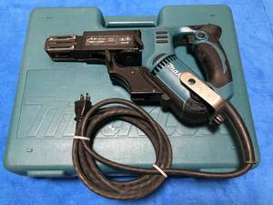 makita マキタ　オートパックスクリュードライバー　6841