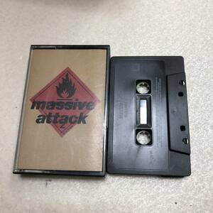 【カセットテープ EU版 MASSIVE ATTACK Blue Lines WBRMC 1 マッシヴアタック ブルー・ラインズ cassette tape】クリックポスト