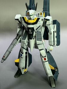 ハセガワ 1/72 VF-1Sストライクバルキリー フォッカー機 塗装完成品