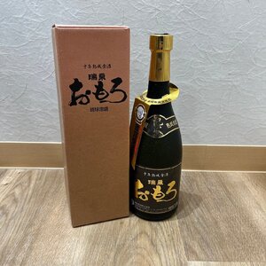 【WSB439】【東京都限定発送商品】未開栓 瑞泉 おもろ 10年 熟成古酒 43度％ 720ml 箱付き 琉球泡盛 アルコール 酒 金賞受賞 古酒