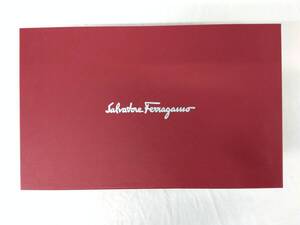 【美品】Salvatore Ferragamo フェラガモ 箱 横34.5cm×縦21.5cm×高さ12.2cm 新品同様