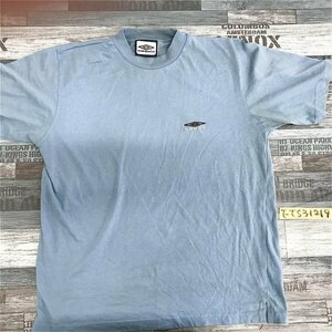 UMBRO アンブロ メンズ ロゴ刺繍 半袖Tシャツ M くすみブルー