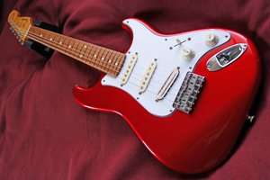 【Fender Japan】ST62SS（CAR）