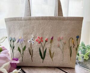 両面刺繍 handmade野花の手刺繍 ミニトートバッグ (内布ことり柄)ハンドメイド コットンリネン バッグインバッグ　プレゼント