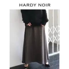 【HARDY NOIR】ミニフラワー後ろフレアスカート 定価¥23,100