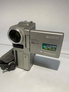 SONY ソニー DCR-PC1 デジタルビデオカメラ miniDV ハンディカム 充電池&充電器なし 動作未確認 ジャンク 1121m3150