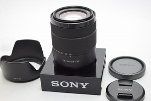 美品★SONY ソニー E 18-135mm F3.5-5.6 OSS SEL18135★レンズフード付