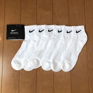 ☆ナイキ NIKE 3Pソックス　21〜23cm