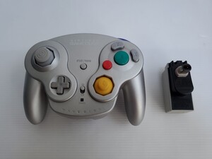 純正品 任天堂 Nintendo ゲームキューブ GC ワイヤレスコントローラー DOL-004 ウェーブバード シルバー レシーバーDOL-005 動作確認○ B