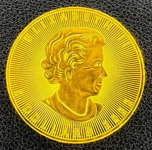古銭　金貨　イギリス　2022年　エリザベス二世女王　カナダ　メイプルデザイン　楓　記念メタル　ケース付き　硬貨　/P39