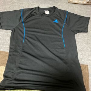 （A） アディダス 半袖Tシャツ Lサイズ　　adidas 半袖 Tシャツ 