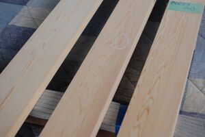 木曽桧（天然材） ヒノキ 3本で11100円 大幅値引き 角材 材木 木材 新品