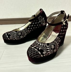 ● 未使用 ANNA SUI アナスイ ワインレッド ベロア 刺繍 厚底 パンプスヒール 3.5 22.5cm 23.0cm ダークレッド 赤色 レディース パンプス