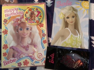 Barbie バービー お誕生日カード(7月 缶バッジ付） ポストカード キーチェーン（ユニクロ） 色々まとめて 新品未使用良品