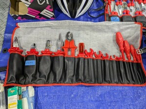 新品未使用　KNIPEX　クニペックス　絶縁電工工具セット 　電気技師　職人　その他ペンチセットもあり