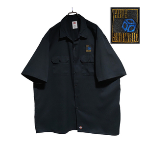 Dickies 半袖ワークシャツ size 2XL オーバーサイズ ブラック 裾タグ ピスネーム ゆうパケットポスト 胸 刺繍 SGPS 古着 洗濯 プレス済 g27