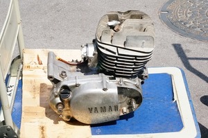 YAMAHA ヤマハ　DT1-F 　　DT 250 　エンジン