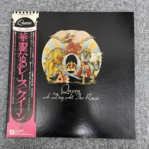 帯付名盤LP/QUEEN/華麗なるレース/クイーン　 /国内盤/Pー10300E　 /197６年　見開きジャケ/ライナー・ピンナップあり/NF101168 Queen