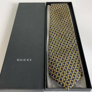 グッチ（GUCCI） ネイビー黄色四角ネクタイ