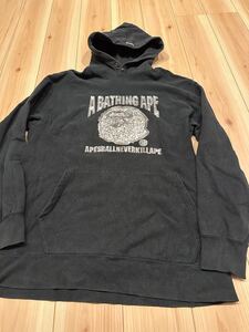 大きいサイズ　A BATHING APE エイプ　ベイプ　パーカー　プルオーバー　メンズ　サイズXL ロゴ　BAPE