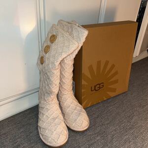 アグ　UGG 6サイズ　ラメニット　ブーツ　かわいい　ホワイトに近いベージュ　未使用