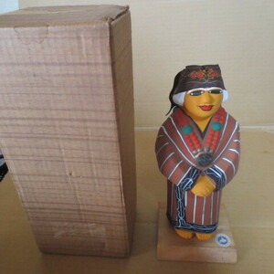 レトロ　　アイヌ民芸 　人形 　 メノコ　陶器製