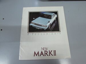 Glp_379598　車パンフレット　TOYOTA　NEW MARK II　表紙写真.全景