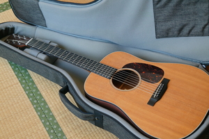 □　Martin Dreadnought Junior（ドレッドノートジュニア）中古美品　□　弦高低く 女性の方にも □