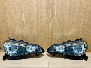 スバル　BRZ 純正　ヘッドライト　HID ZC6 バラスト付き　左右セット