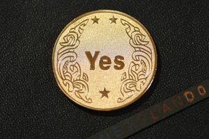 YES or NO コイン ゴールドメッキ イエスノー硬貨 裏表 小道具 ギフト 白黒 手品 レプリカシリーズ 金 40㎜×3.2㎜ A086